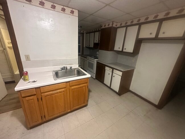 property at 60 E Broadway