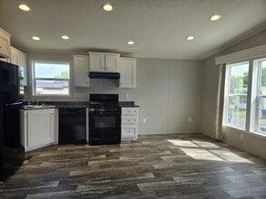 9 Viber in Hamburg, NY - Building Photo - Building Photo