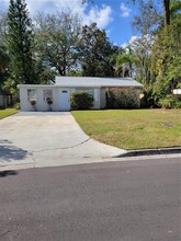 2414 S Elm Ave in Sanford, FL - Building Photo - Building Photo