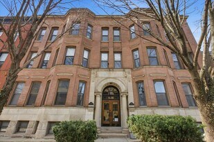 2608 N Dayton St in Chicago, IL - Building Photo