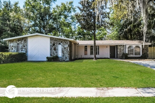 property at 1160 Crown Dr