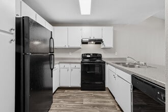 Glen Park At West Campus in Federal Way, WA - Foto de edificio - Building Photo