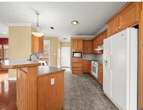 1593 Colony Ln in Zachary, LA - Foto de edificio - Building Photo