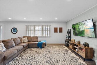 104 Willow Bend Dr in La Porte, IN - Building Photo - Building Photo