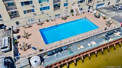 292 Pequot Ave in New London, CT - Building Photo - Building Photo