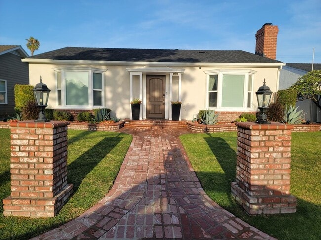 property at 3948 Rose Ave