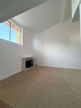 23117 Kimmore Terrace in Santa Clarita, CA - Building Photo - Building Photo