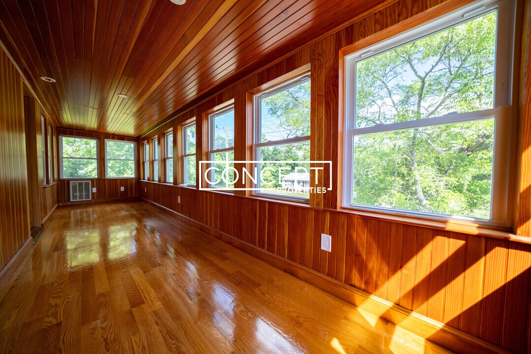 300 East St, Unit 2 in East Walpole, MA - Building Photo
