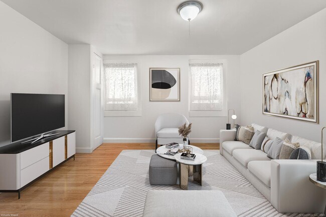 66 Roosevelt Ave-Unit -1st Fl in Stratford, CT - Building Photo - Building Photo