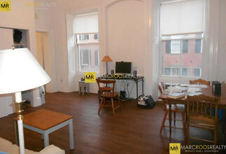 24 Mount Vernon St, Unit 301 in Boston, MA - Building Photo - Building Photo