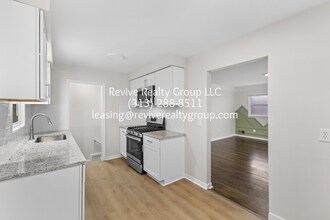 7515 Trafalgar St in Taylor, MI - Building Photo - Building Photo