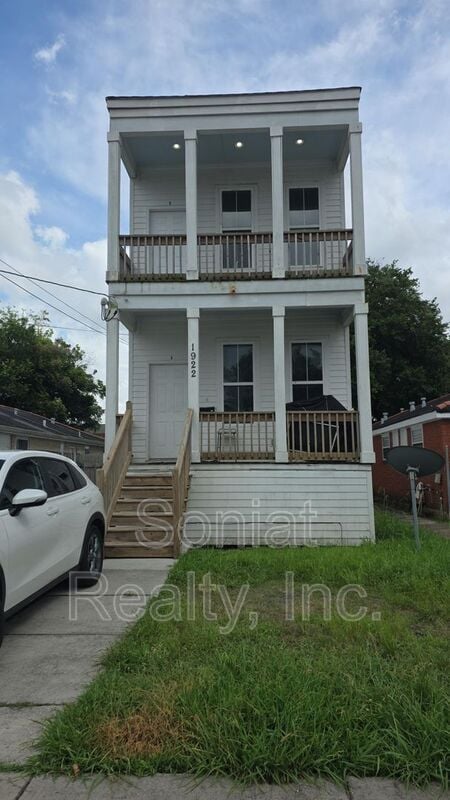 property at 1922 Industry St