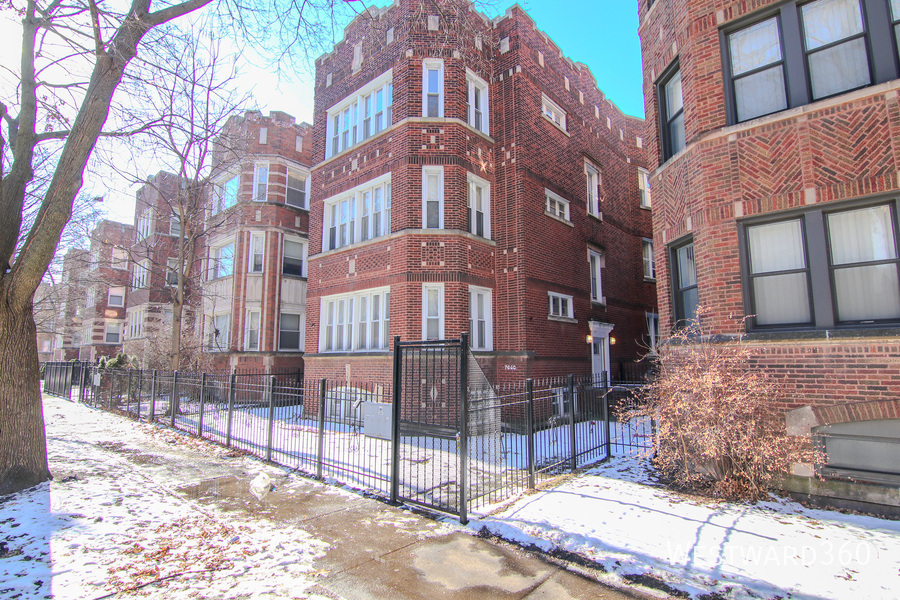 7640 S Phillips Ave in Chicago, IL - Building Photo