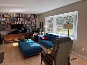 18 Cricklewood Cir in State College, PA - Building Photo - Building Photo