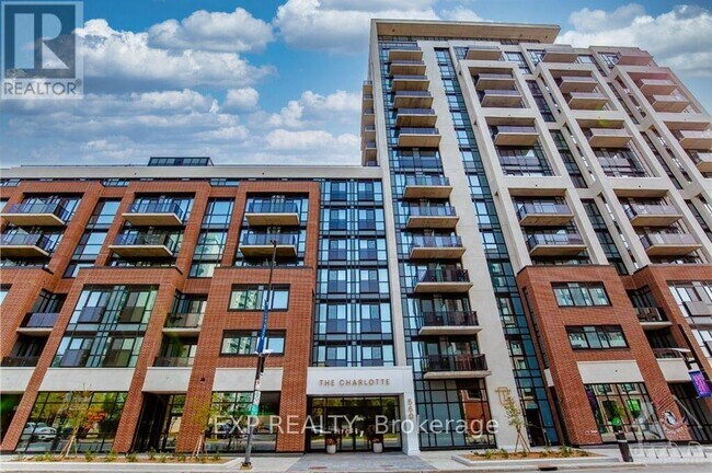 property at 560-1560 Rideau St