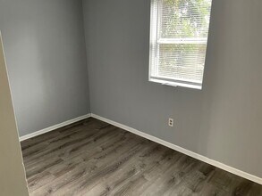 48053 North Carolina Hwy 12 in Buxton, NC - Building Photo - Building Photo