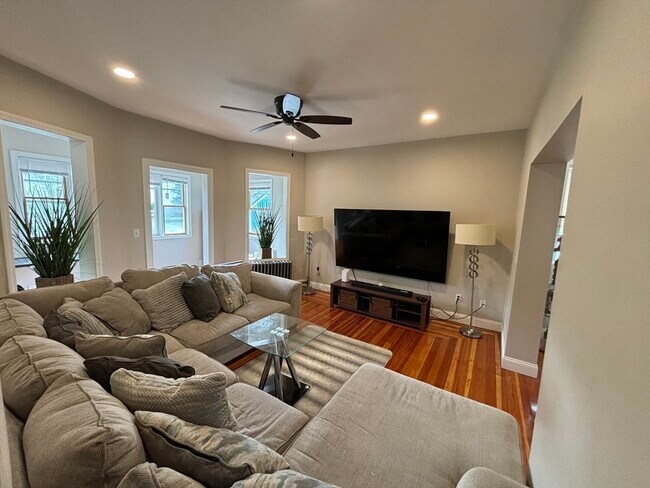 347 Park Ave in Revere, MA - Building Photo - Building Photo