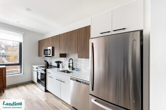 39 Railroad Ave in Haverhill, MA - Building Photo - Building Photo