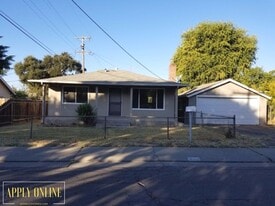 833 E St in Stockton, CA - Building Photo