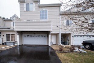 9420 Marshall Rd in Eden Prairie, MN - Building Photo