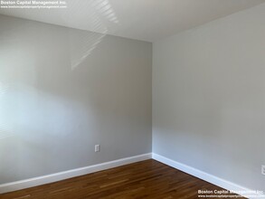 179 Belmont St, Unit 1 in Everett, MA - Building Photo - Building Photo