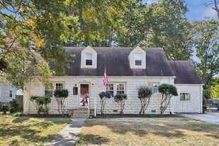 1839 Edgewood Ave in Norfolk, VA - Building Photo