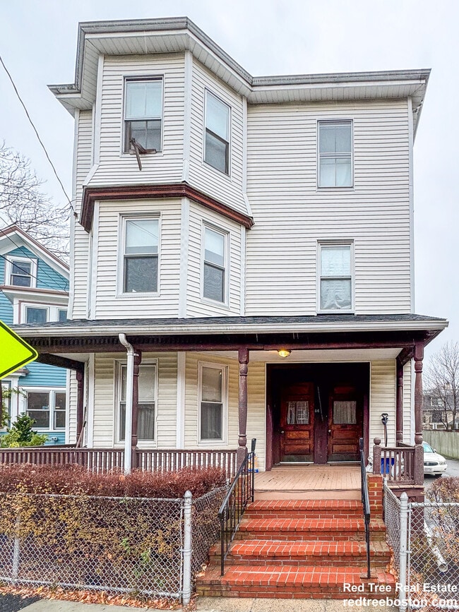 property at 86 Chestnut St