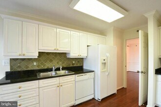 2151 Jamieson Ave in Alexandria, VA - Building Photo - Building Photo