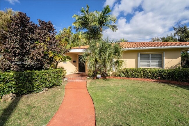 475 S Shore Dr in Miami Beach, FL - Building Photo - Building Photo