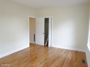 14 Flint St-Unit -Apt 1 in Somerville, MA - Building Photo - Building Photo