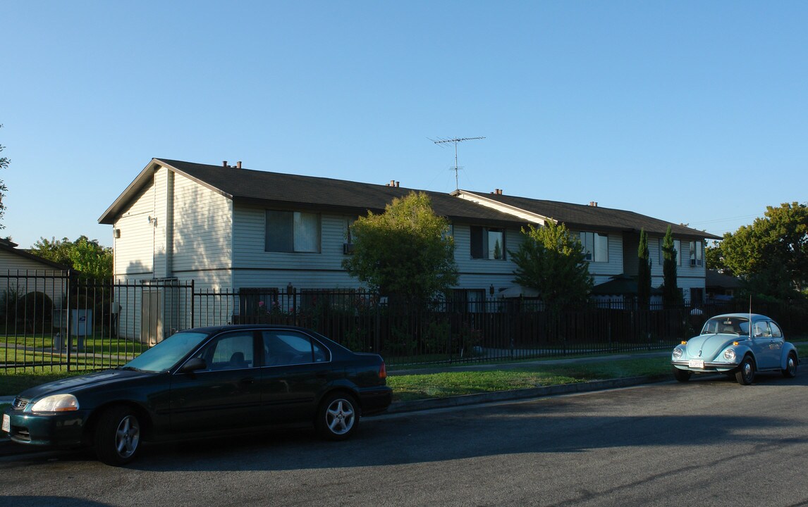 2626-2654 Mueller Ave in San Jose, CA - Foto de edificio
