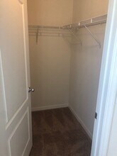 1613 Pham Dr in Port Orange, FL - Foto de edificio - Building Photo