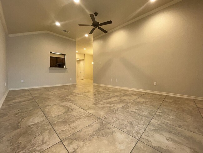 5801 Luminous Ln in Killeen, TX - Foto de edificio - Building Photo