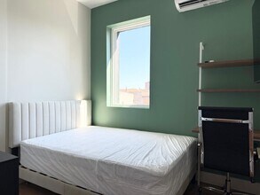 Furnished room/NOT APARTMENT in Brooklyn, NY - Building Photo - Building Photo