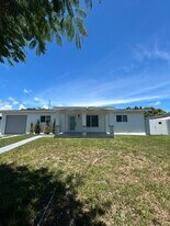 11771 SW 190th St in Miami, FL - Building Photo