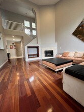 6434 Kinglet Way in Carlsbad, CA - Building Photo - Building Photo