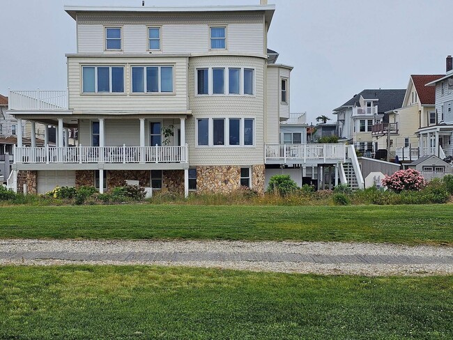 property at 137 S Kingston Ave
