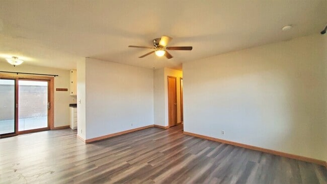 6235 Langdon Ave SW in Cedar Rapids, IA - Building Photo - Building Photo