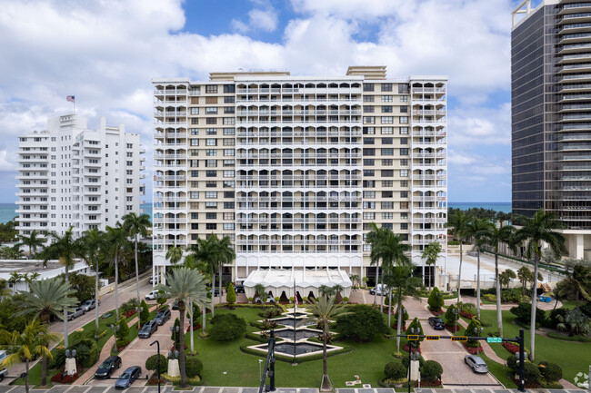 The Balmoral Condos in Miami Beach, FL - Building Photo - Building Photo