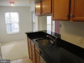 1712 Abercromby Ct in Reston, VA - Building Photo - Building Photo