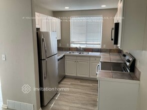 1621 Gibralter St in Aurora, CO - Foto de edificio - Building Photo