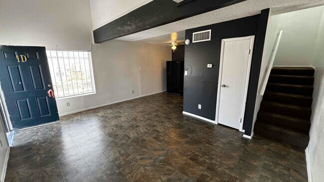 3300 Civic Center Dr-Unit -l in North Las Vegas, NV - Building Photo - Building Photo