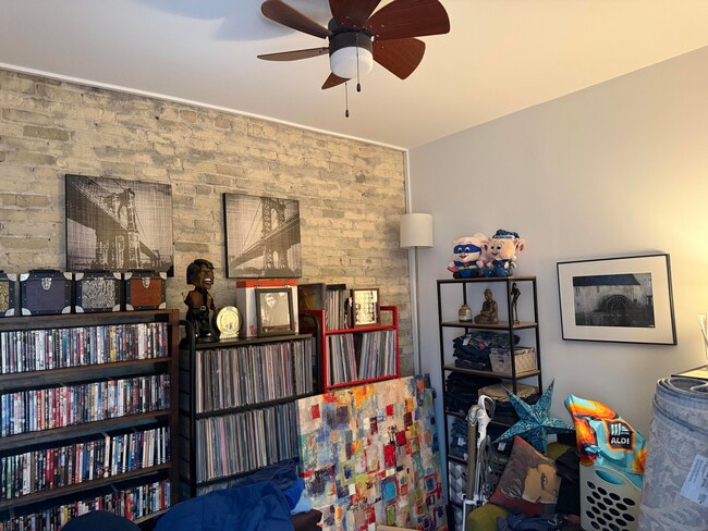 232 Main St in Racine, WI - Foto de edificio - Building Photo