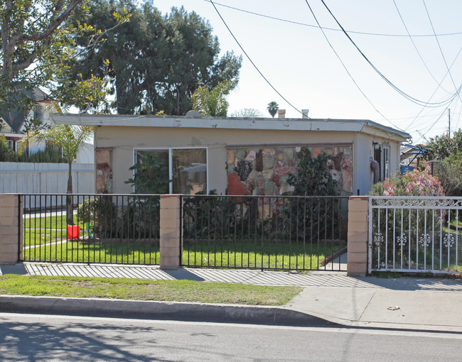 4542-4544 Live Oak St in Cudahy, CA - Building Photo - Building Photo