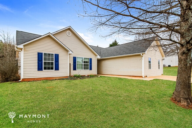 113 Potomac Dr in Jackson, GA - Building Photo - Building Photo