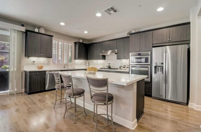 445 Adobe Estates Dr in Vista, CA - Building Photo - Building Photo