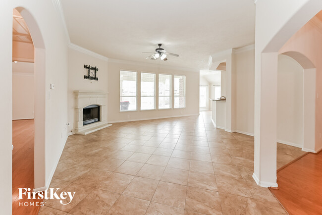 14326 Stonebury Trail Ln in Houston, TX - Building Photo - Building Photo
