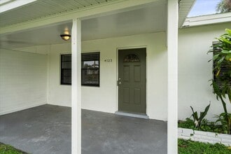 4123 18th Pl in Vero Beach, FL - Building Photo - Building Photo