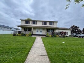 177 Warner Rd in Depew, NY - Building Photo