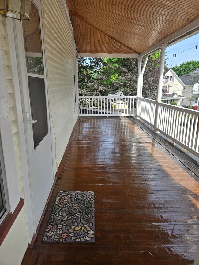 1702 Penn Ave, Unit 2W, (second floor)